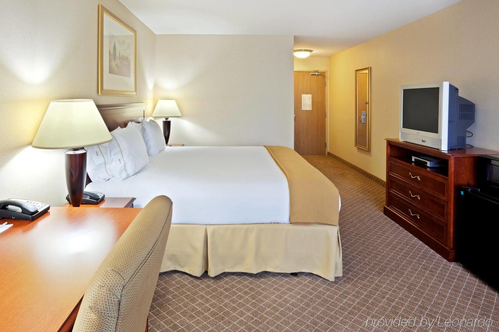 Holiday Inn Express & Suites Lacey - Olympia, An Ihg Hotel Room photo