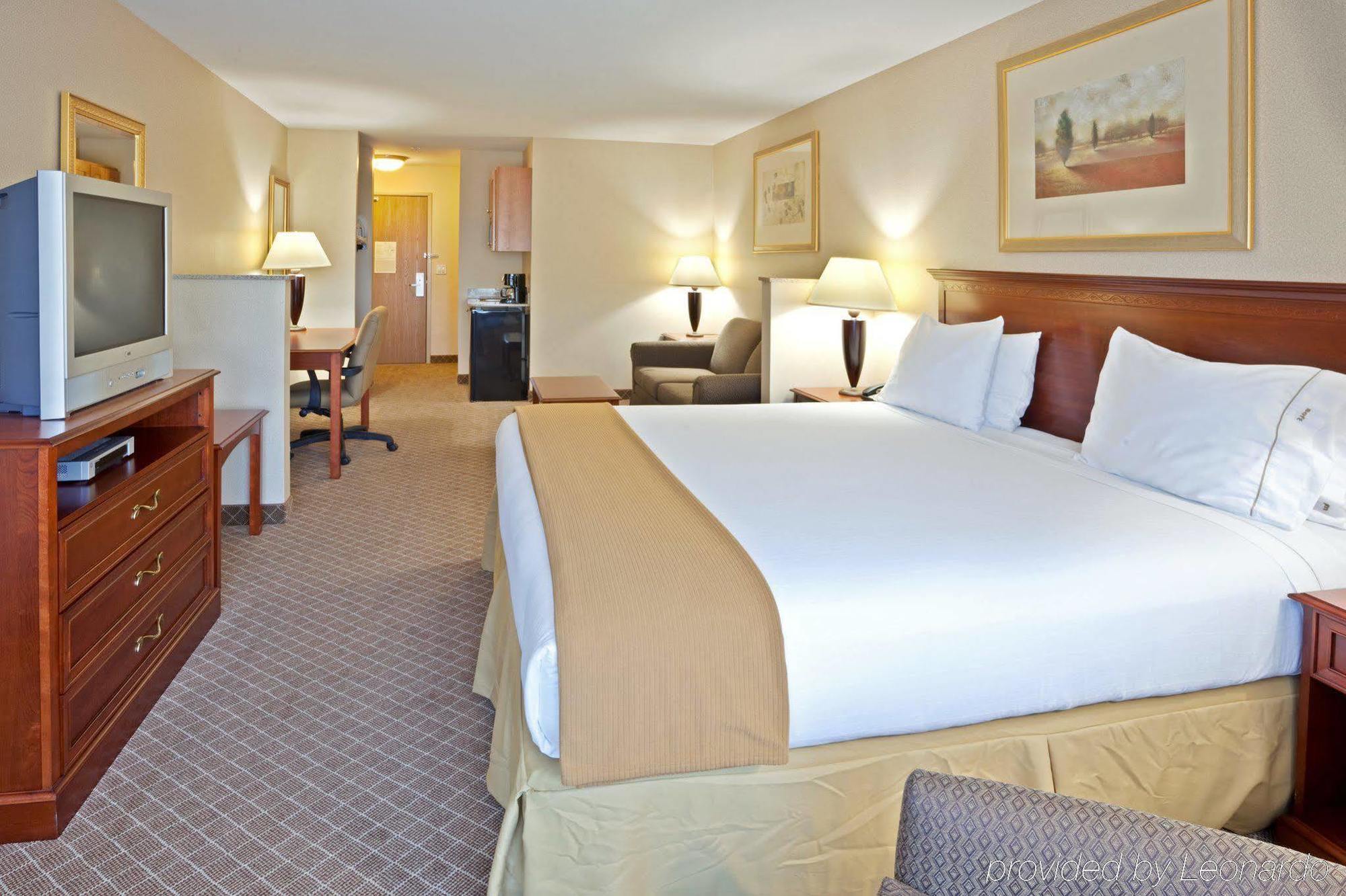 Holiday Inn Express & Suites Lacey - Olympia, An Ihg Hotel Room photo